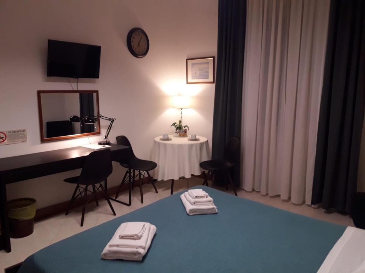 קליארי Guest Room Via Dei Passeri מראה חיצוני תמונה